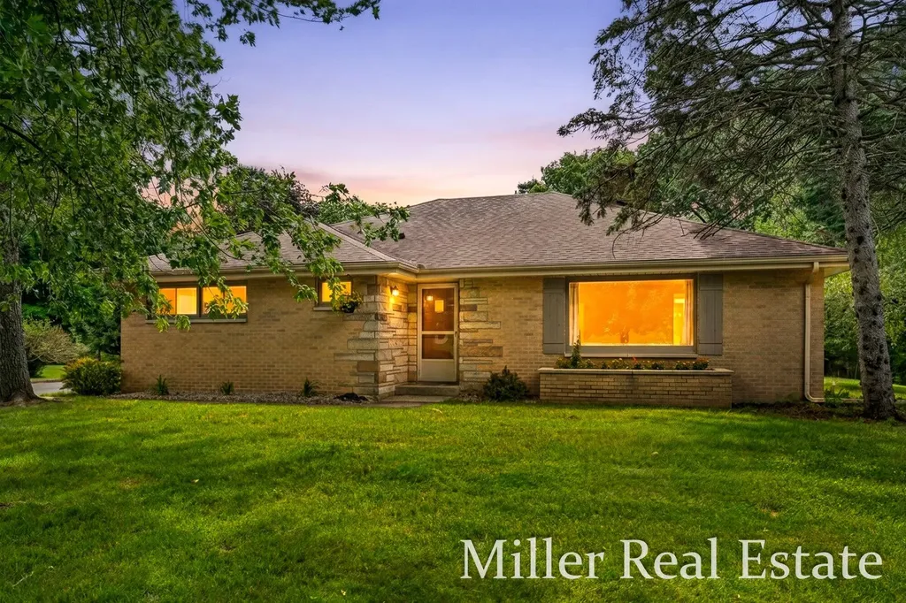 1140 David Drive Hastings City MI 49058