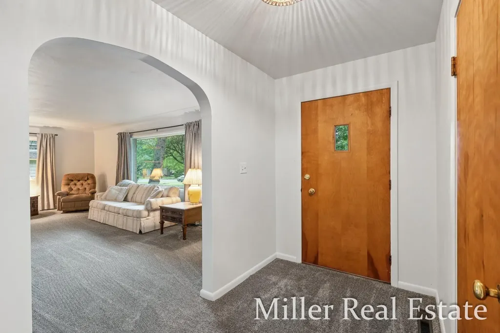 1140 David Drive Hastings City MI 49058