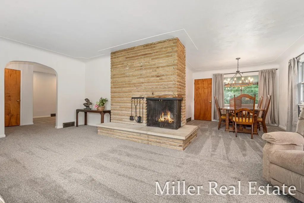 1140 David Drive Hastings City MI 49058