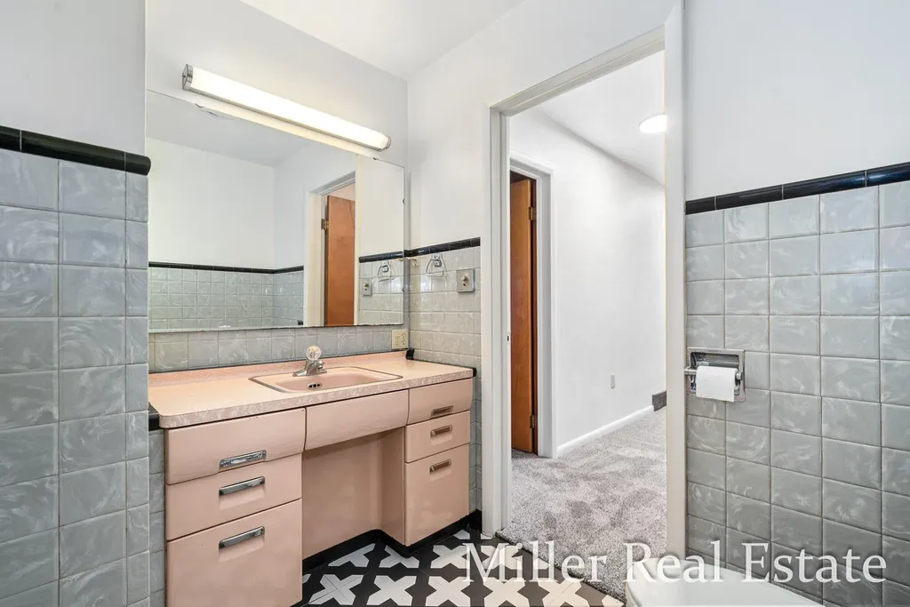 1140 David Drive Hastings City MI 49058