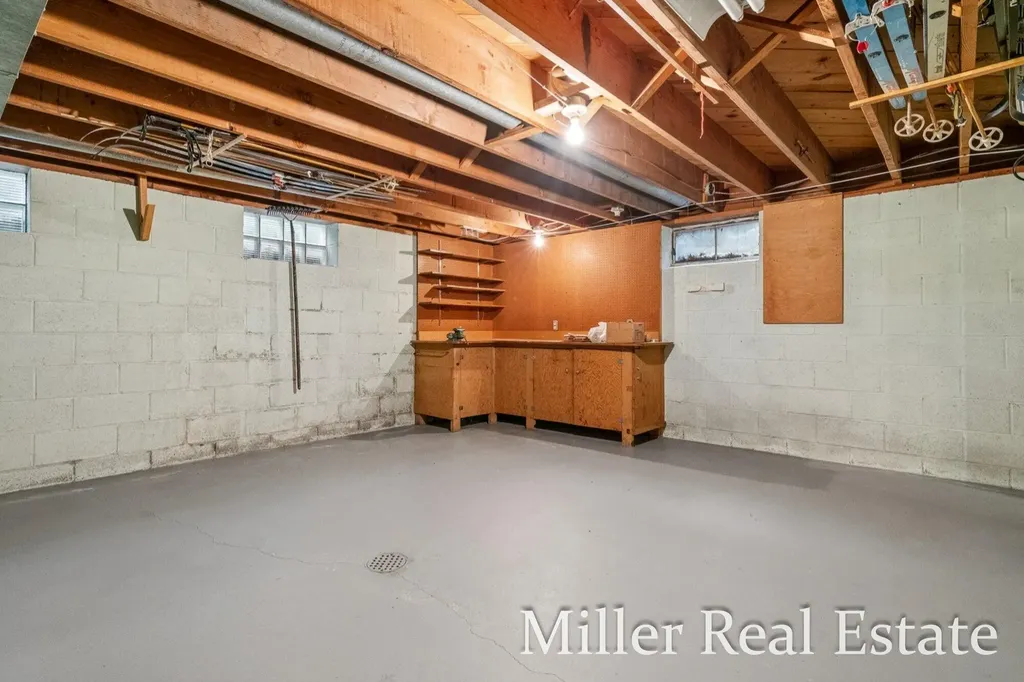 1140 David Drive Hastings City MI 49058