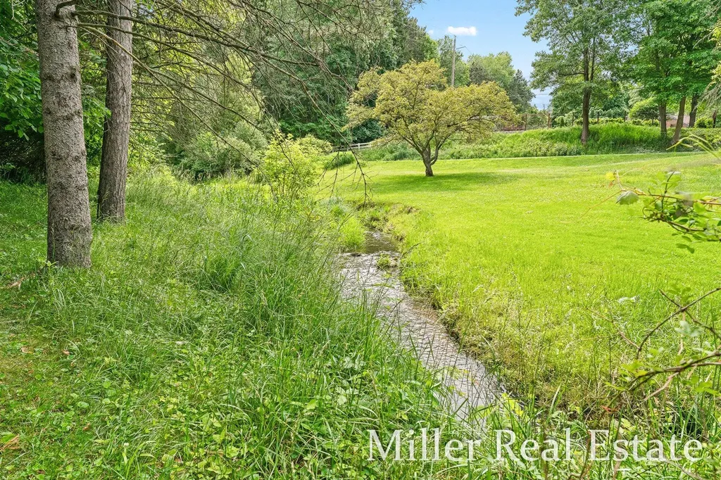1140 David Drive Hastings City MI 49058