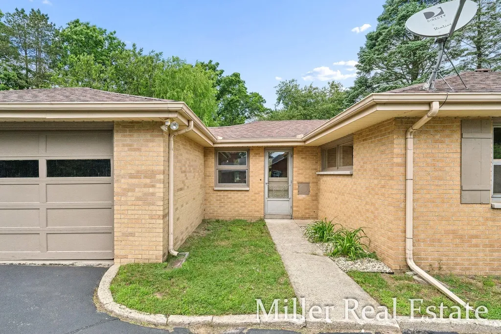 1140 David Drive Hastings City MI 49058