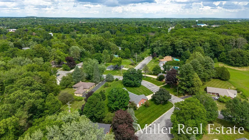 1140 David Drive Hastings City MI 49058