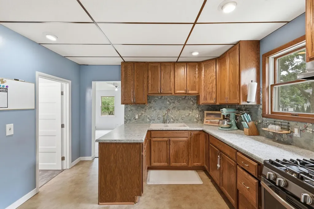 419 N Monroe Street SE Lowell City MI 49331