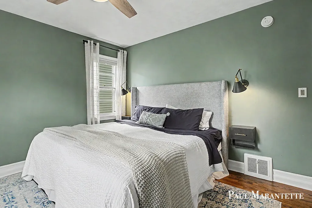 1028 Dorroll Street NE Grand Rapids City MI 49505