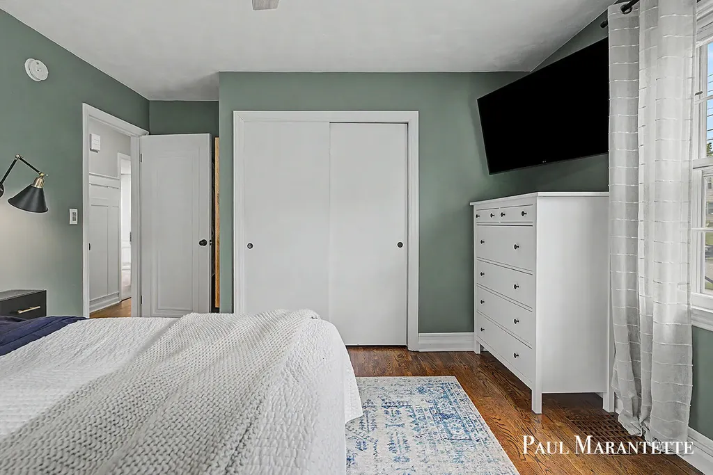 1028 Dorroll Street NE Grand Rapids City MI 49505