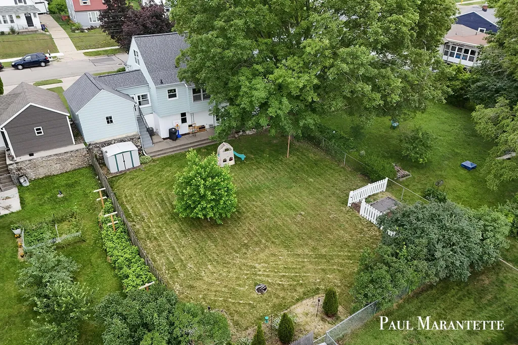 1028 Dorroll Street NE Grand Rapids City MI 49505