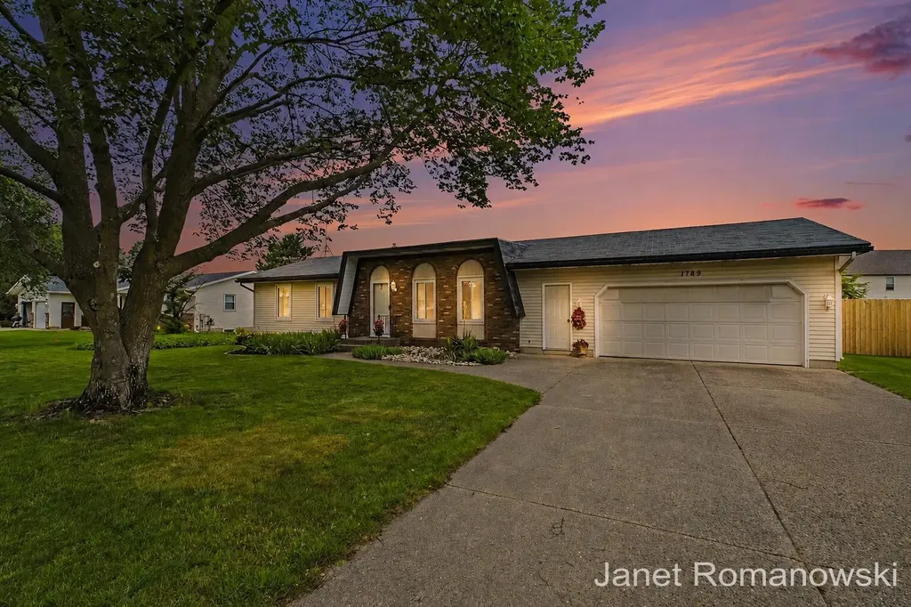 1789 Pleasantwood Drive Georgetown Charter Township MI 49428