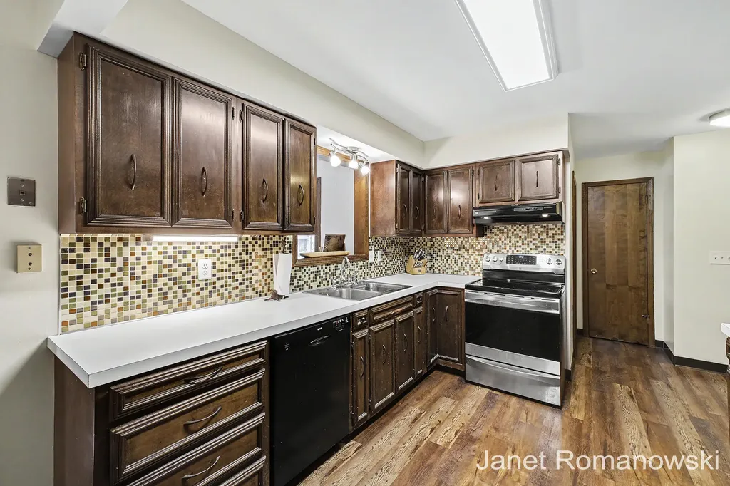 1789 Pleasantwood Drive Georgetown Charter Township MI 49428