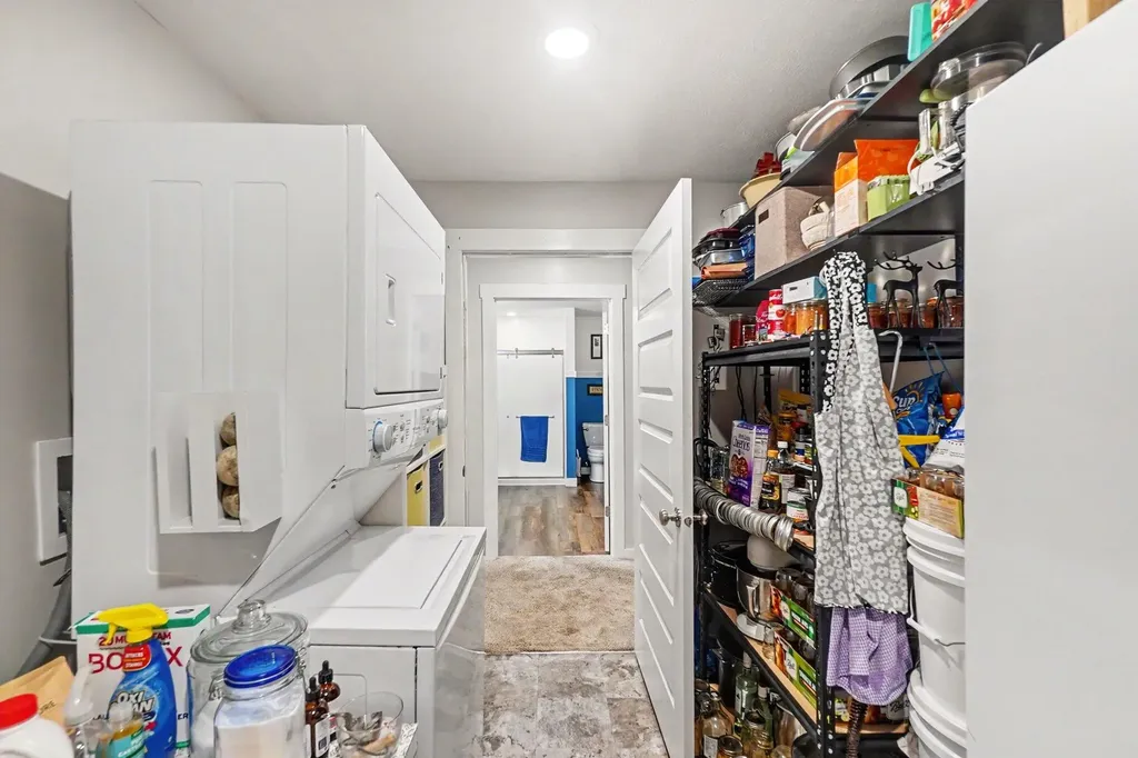 22032 Pine Valley Drive Burdell Township MI 49688