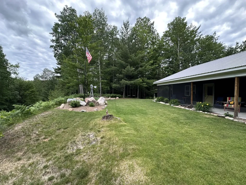 22032 Pine Valley Drive Burdell Township MI 49688
