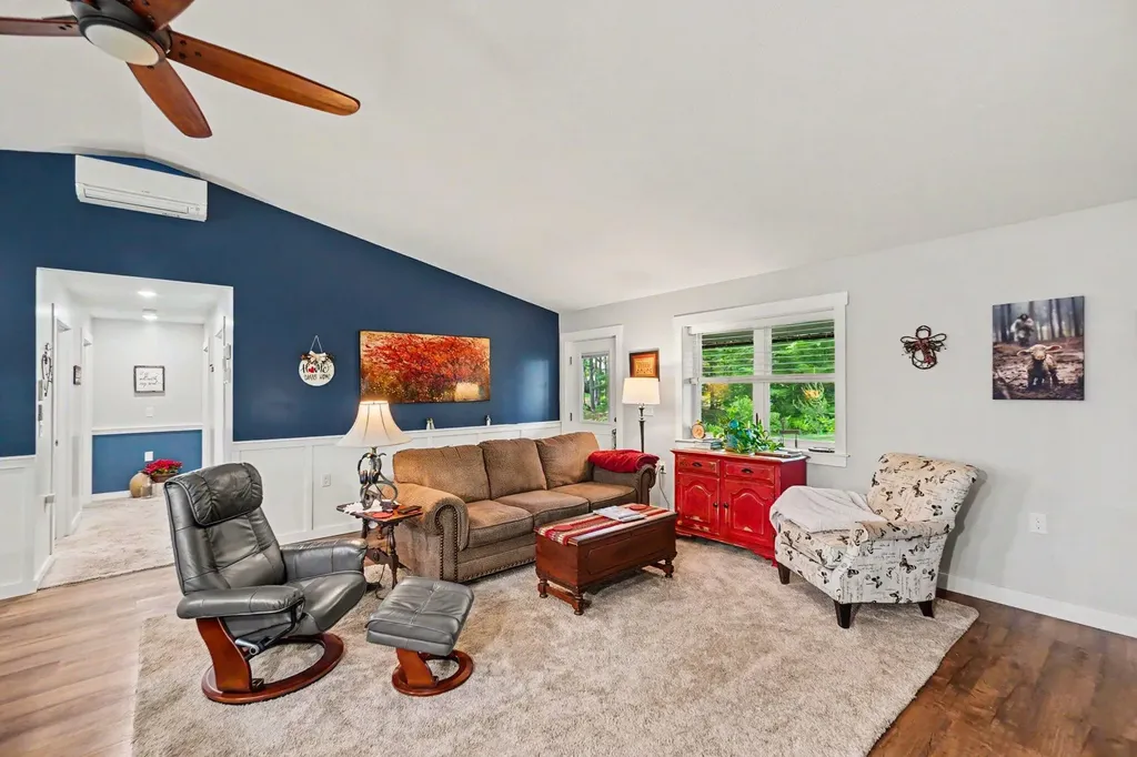 22032 Pine Valley Drive Burdell Township MI 49688