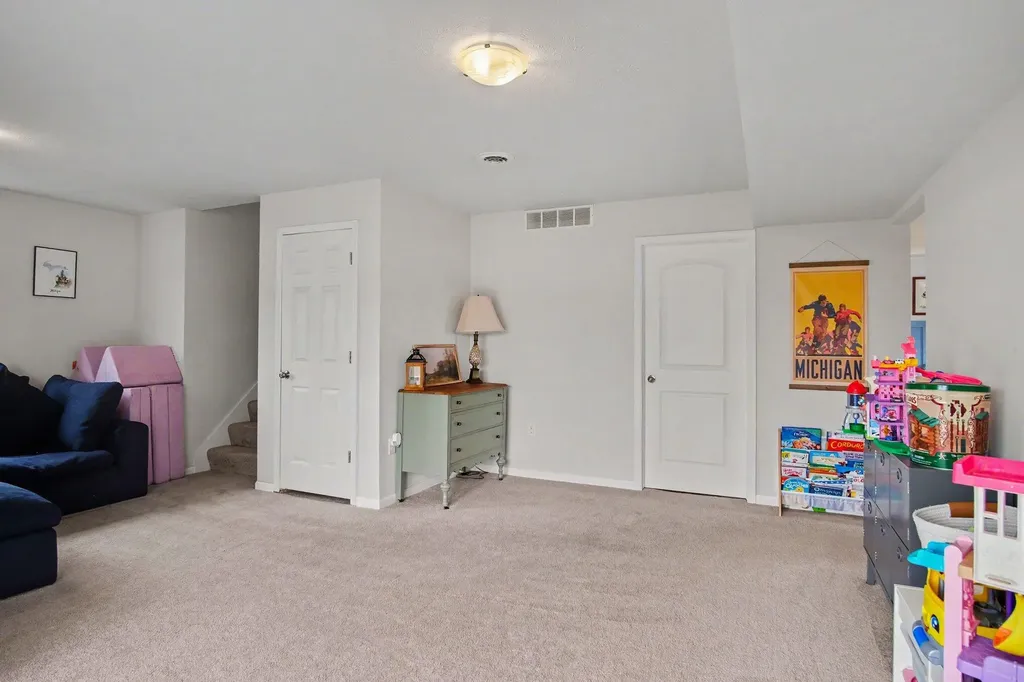 264 Vansen Drive NW Tyrone Township MI 49330
