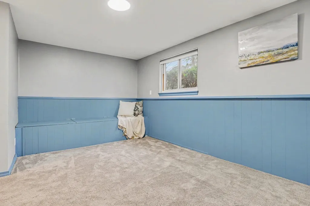 4818 Kittery Drive NW Alpine Township MI 49321