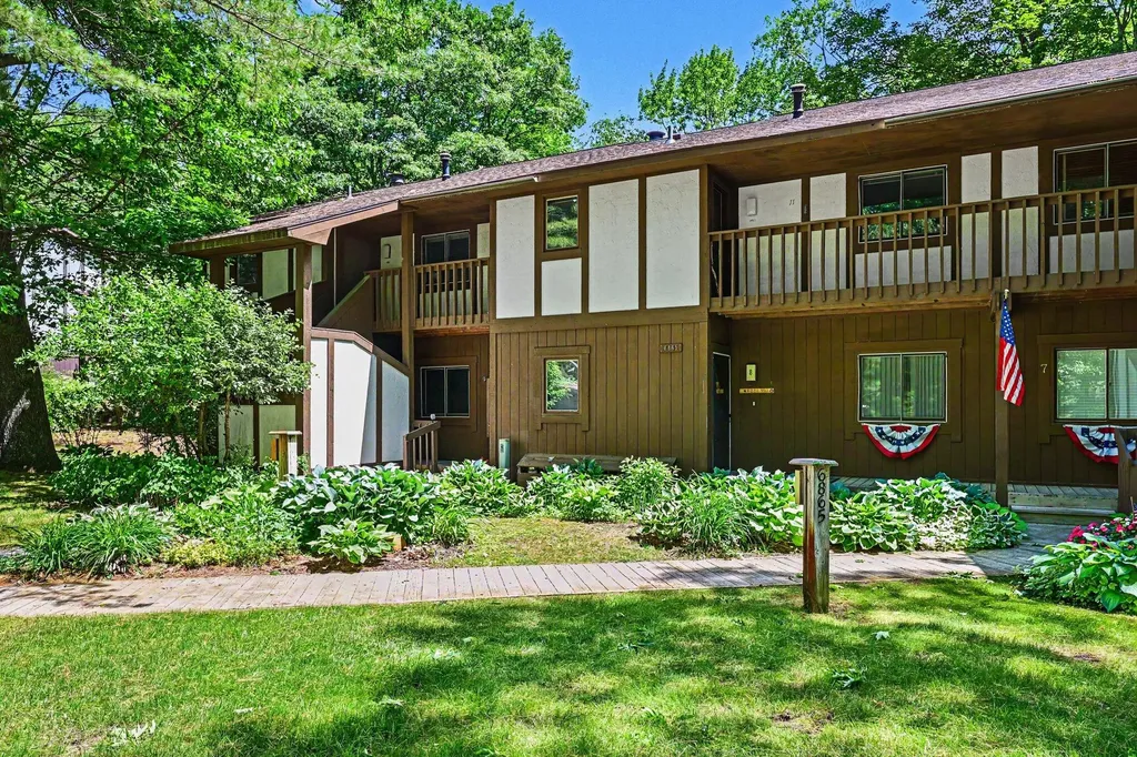6865 Pinebrook Drive Custer Township MI 49615