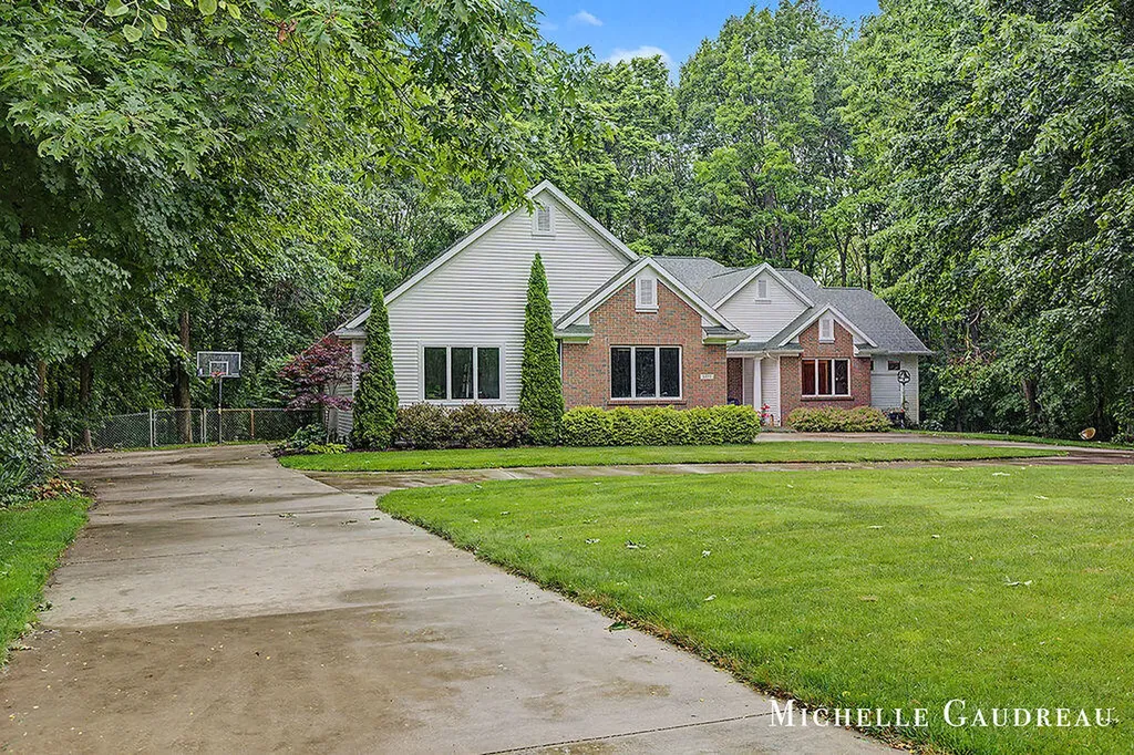 5577 Fieldstone Court Thornapple Township MI 49333