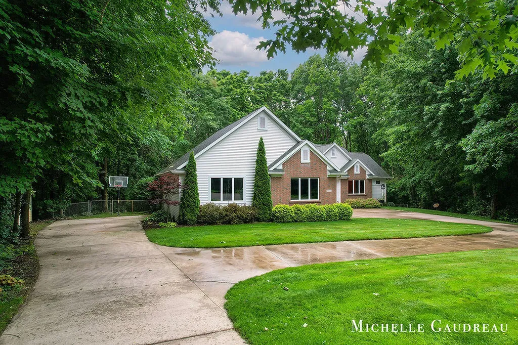 5577 Fieldstone Court Thornapple Township MI 49333