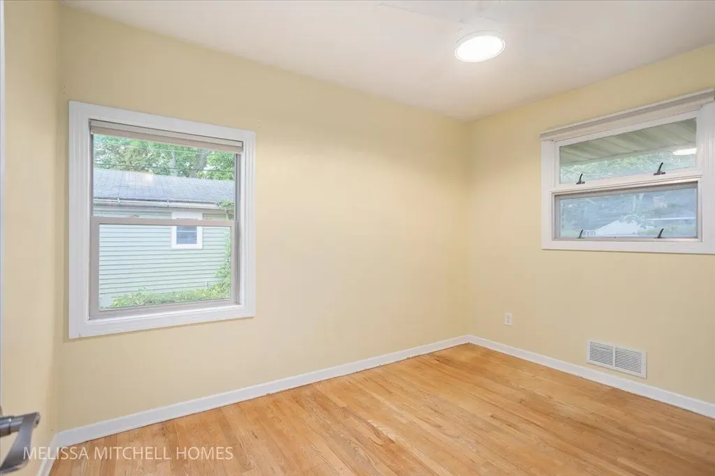 2631 Richards Drive SE East Grand Rapids City MI 49506