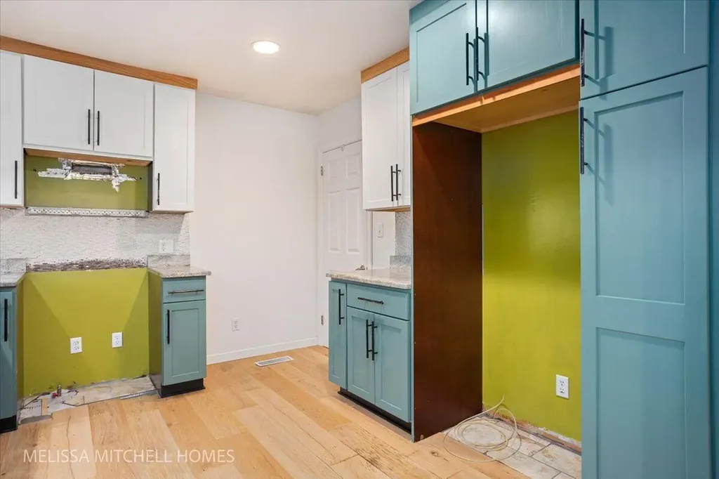 2631 Richards Drive SE East Grand Rapids City MI 49506
