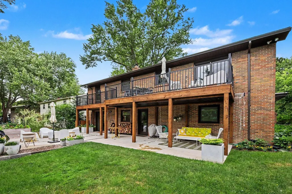 2235 Boston Street SE East Grand Rapids City MI 49506
