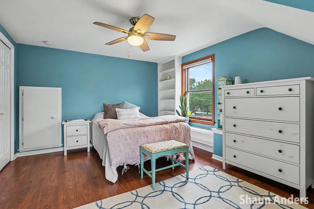 2627 Hall Street SE East Grand Rapids City MI 49506