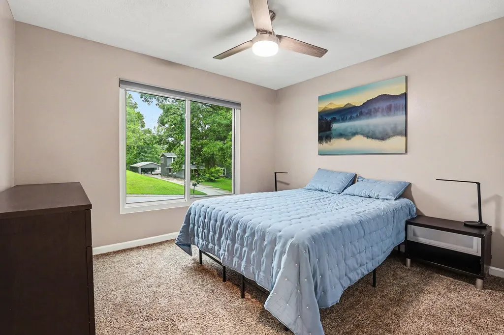 1725 Kreft Street NE Grand Rapids Charter Township MI 49525