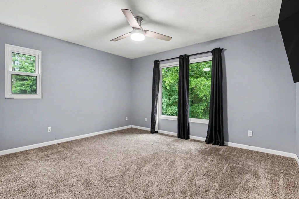 1725 Kreft Street NE Grand Rapids Charter Township MI 49525