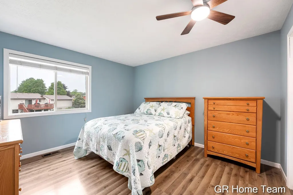 2304 Brookfarm Court SE Kentwood City MI 49508