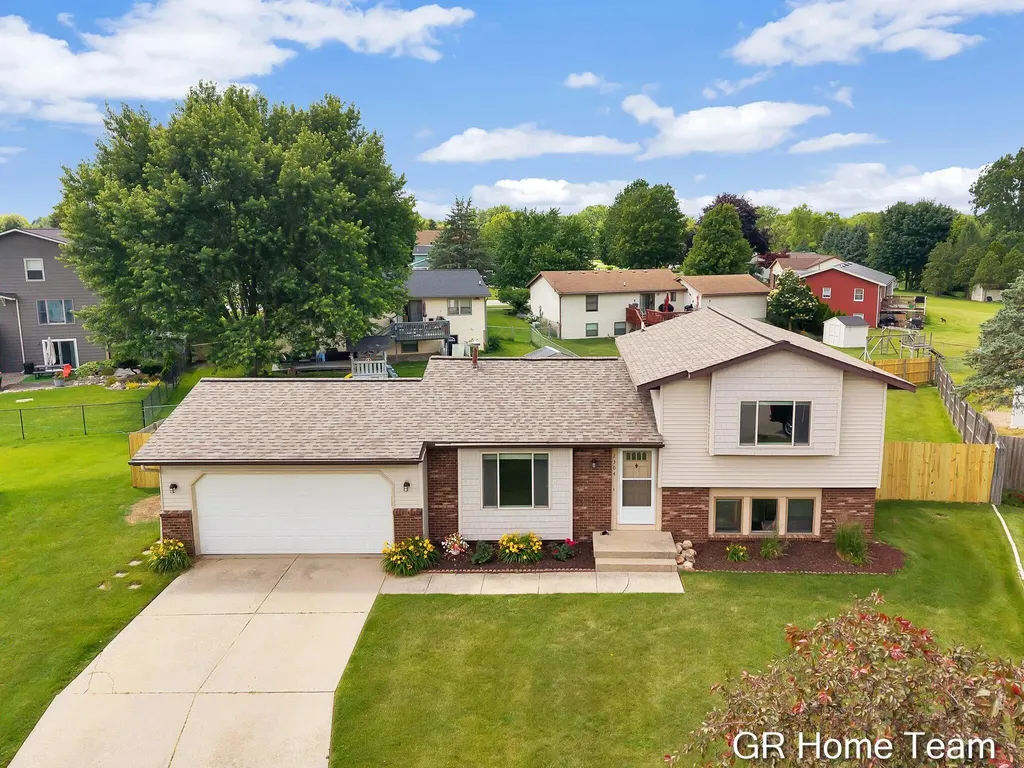 2304 Brookfarm Court SE Kentwood City MI 49508