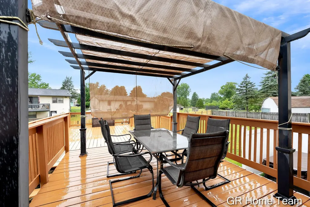 2304 Brookfarm Court SE Kentwood City MI 49508