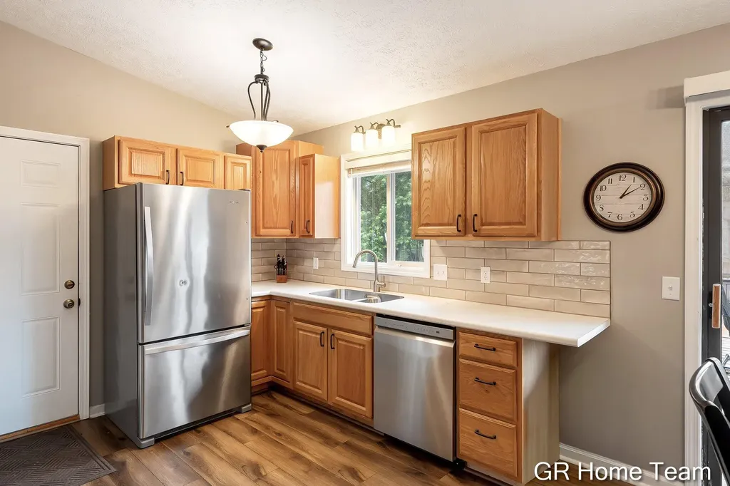 2304 Brookfarm Court SE Kentwood City MI 49508