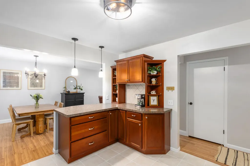 2121 Timberview Drive NE Plainfield Charter Township MI 49525