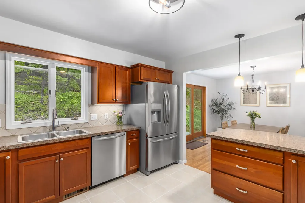 2121 Timberview Drive NE Plainfield Charter Township MI 49525