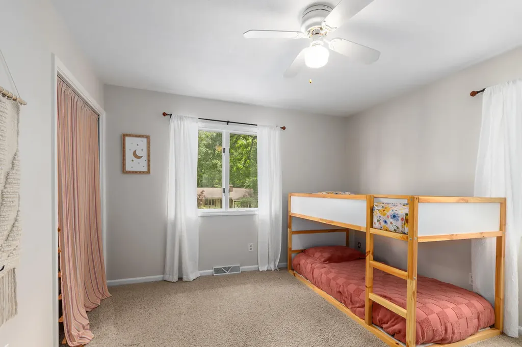 2121 Timberview Drive NE Plainfield Charter Township MI 49525