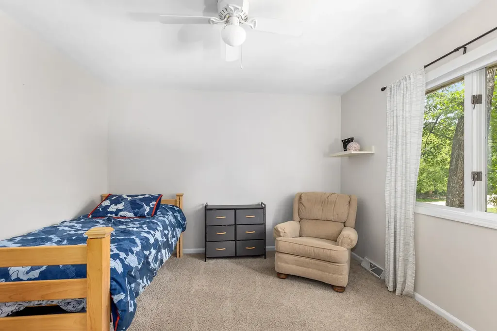 2121 Timberview Drive NE Plainfield Charter Township MI 49525
