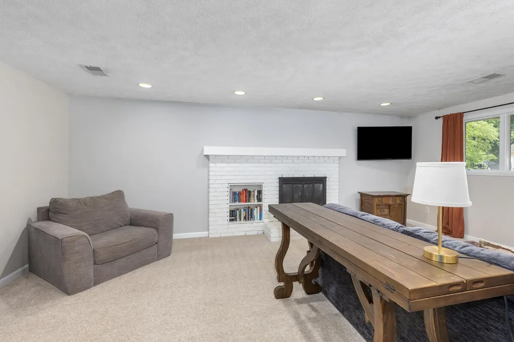 2121 Timberview Drive NE Plainfield Charter Township MI 49525