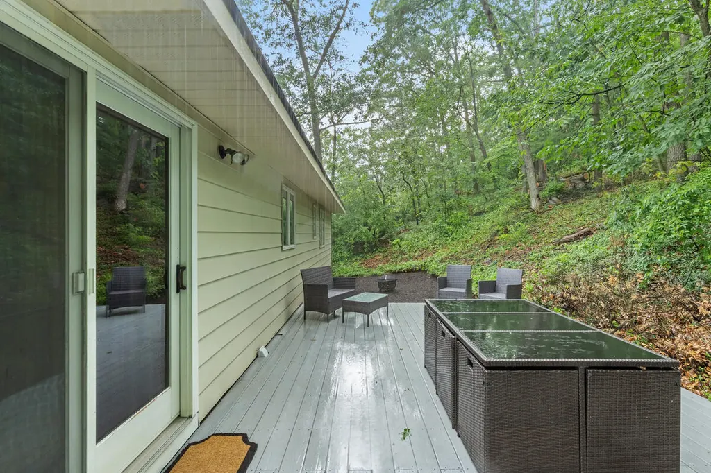 2121 Timberview Drive NE Plainfield Charter Township MI 49525