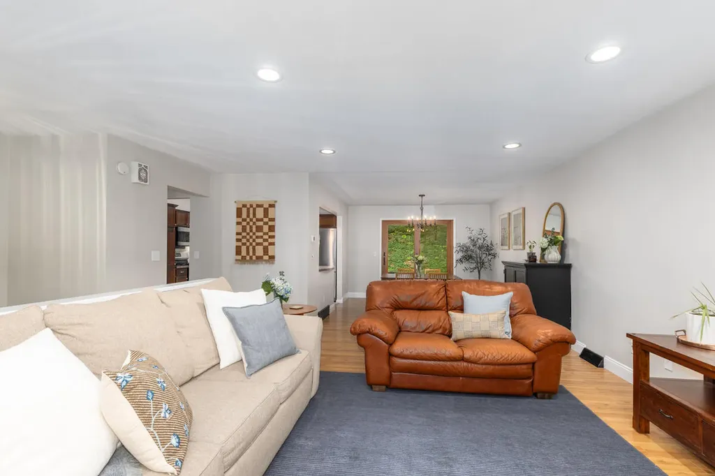 2121 Timberview Drive NE Plainfield Charter Township MI 49525
