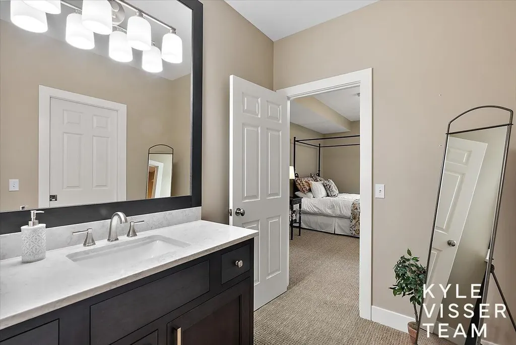 5650 E Watermark Court SE Cascade Charter Township MI 49546