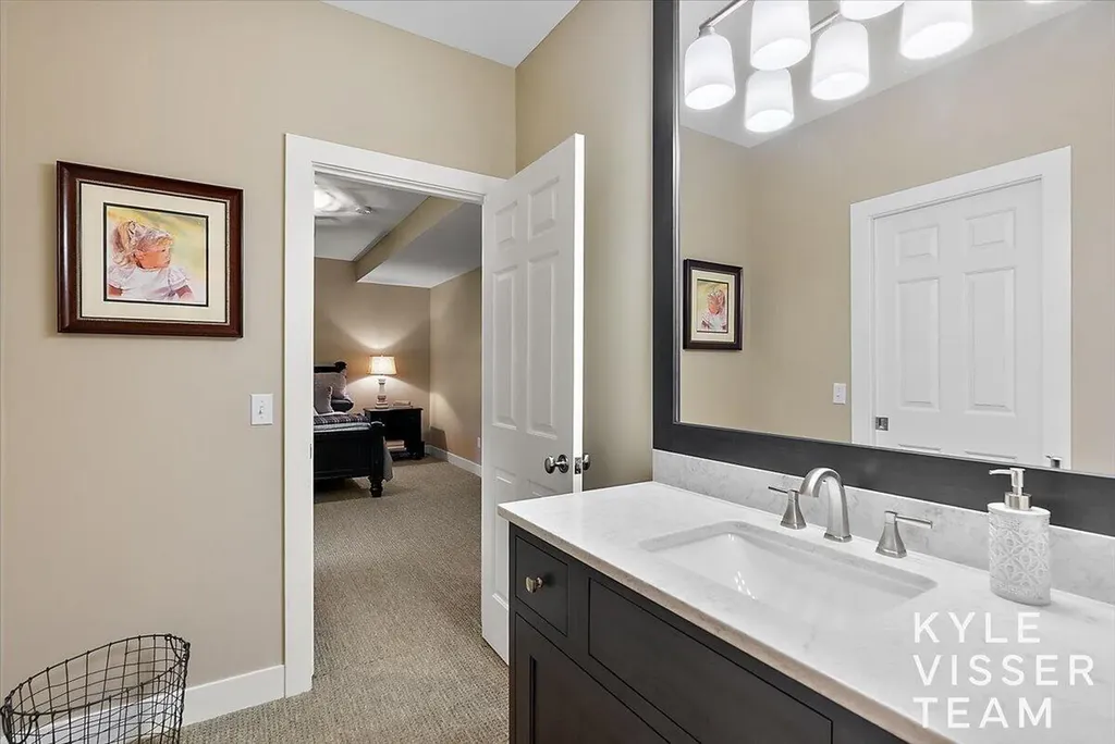 5650 E Watermark Court SE Cascade Charter Township MI 49546