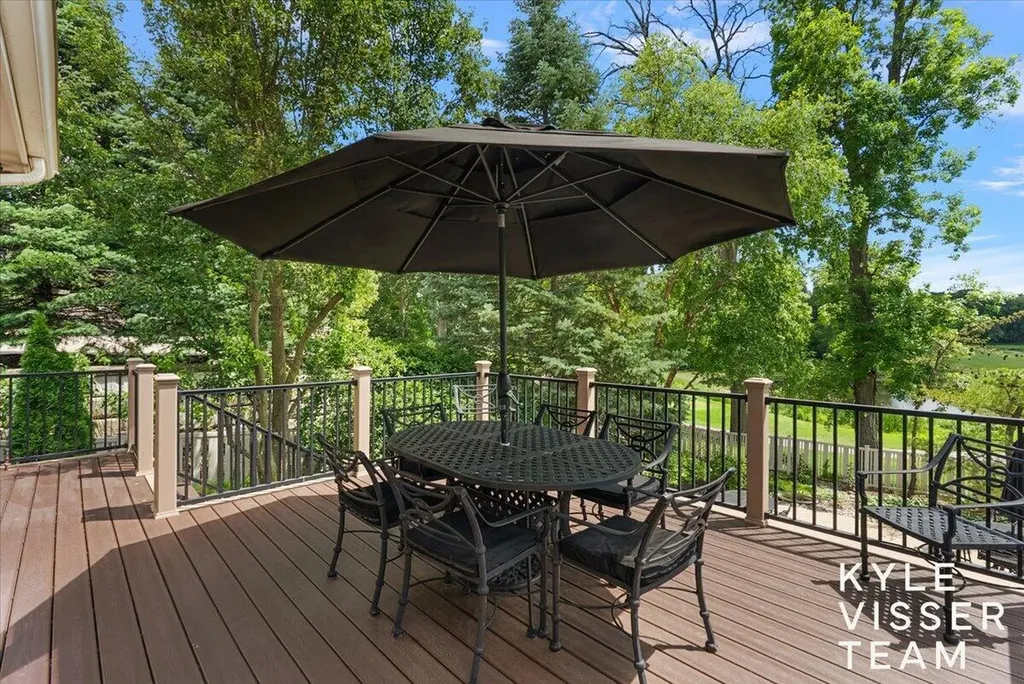 5650 E Watermark Court SE Cascade Charter Township MI 49546