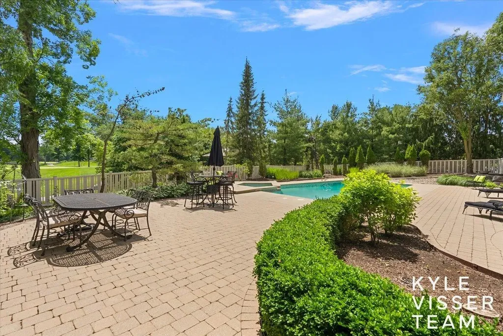 5650 E Watermark Court SE Cascade Charter Township MI 49546