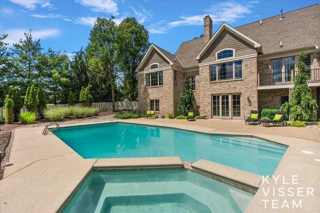 5650 E Watermark Court SE Cascade Charter Township MI 49546