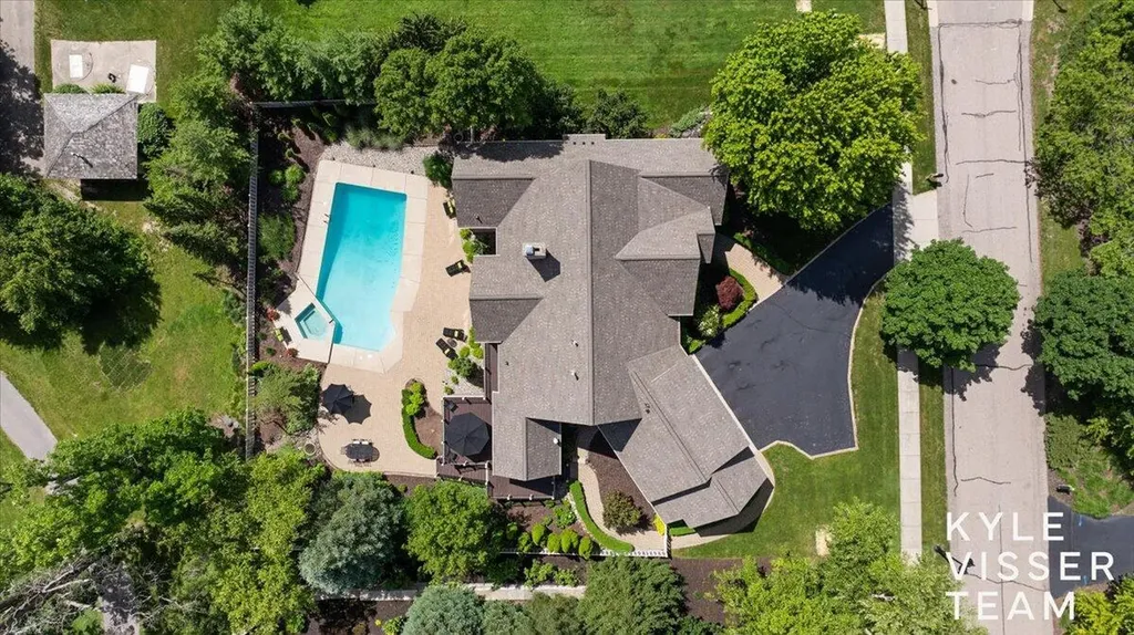 5650 E Watermark Court SE Cascade Charter Township MI 49546