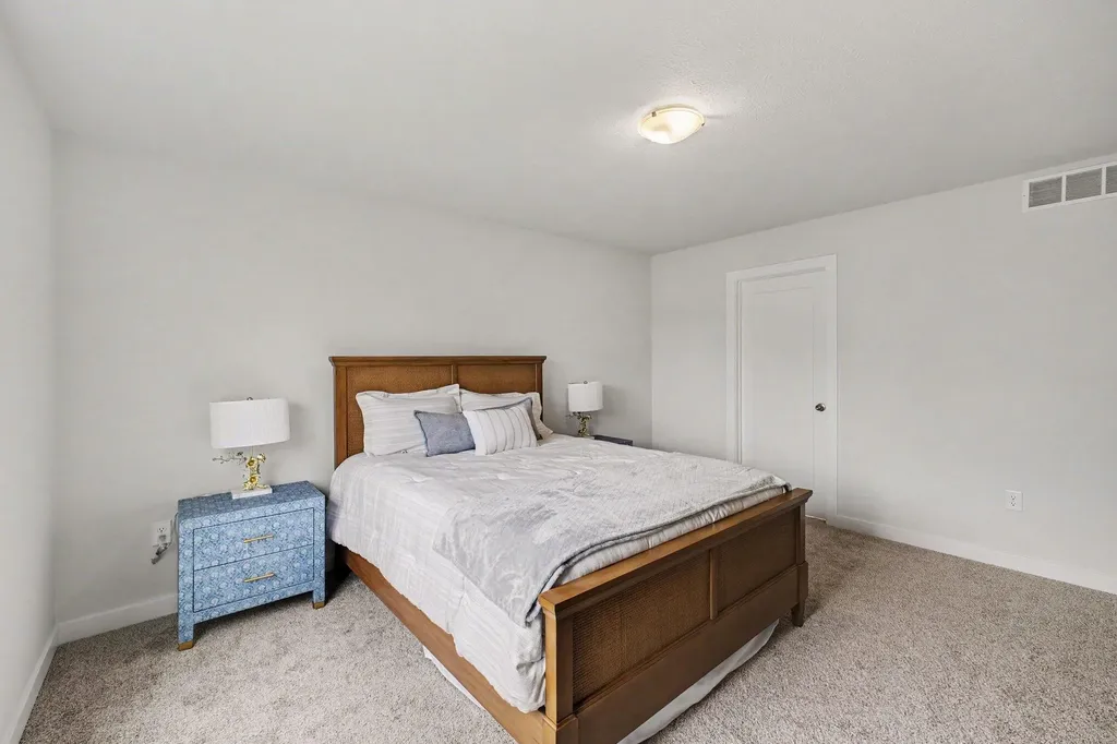 5493 Rose Ridge Court NE Cannon Township MI 49341
