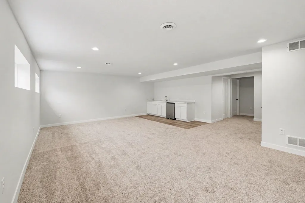 5493 Rose Ridge Court NE Cannon Township MI 49341
