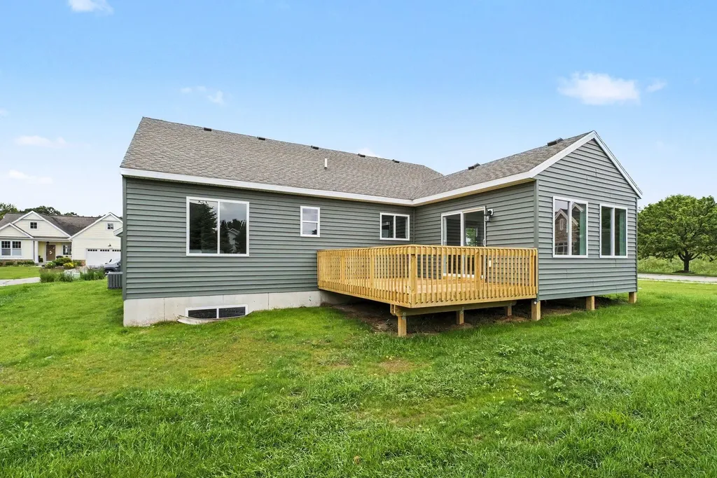 5493 Rose Ridge Court NE Cannon Township MI 49341