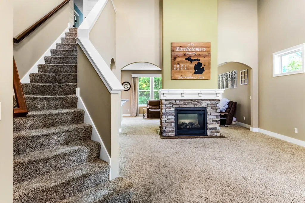 2852 N Saddle Ridge Court NE Algoma Township MI 49341