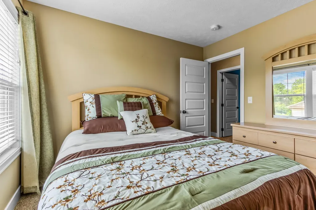 2852 N Saddle Ridge Court NE Algoma Township MI 49341